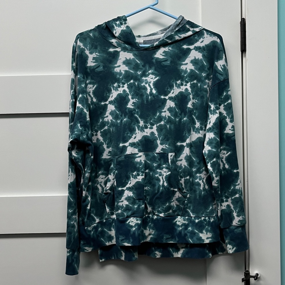 Marika Light Weight Hoodie size large